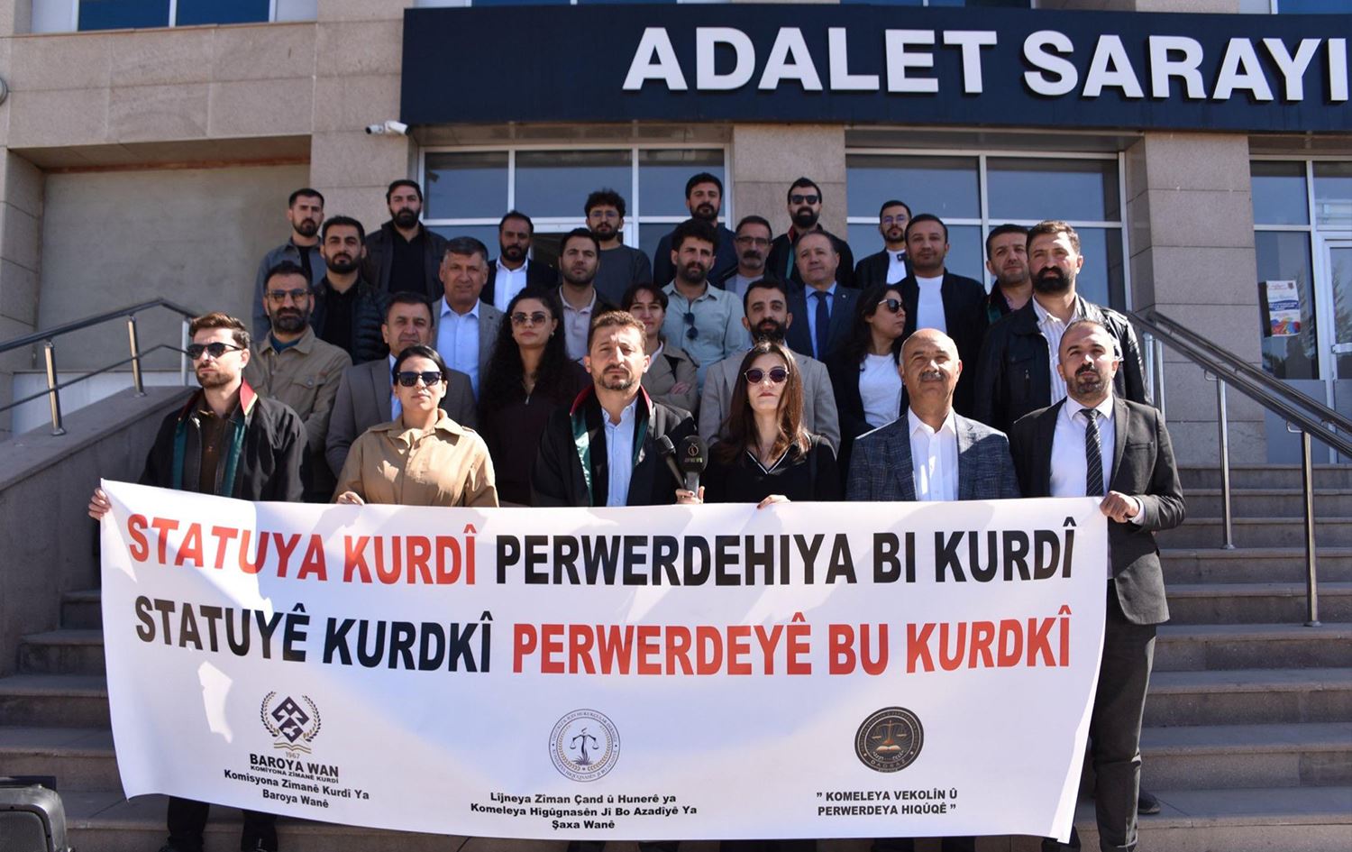 Wêneyê daxuyaniya parêzeran\ Wêne: OHD WAN