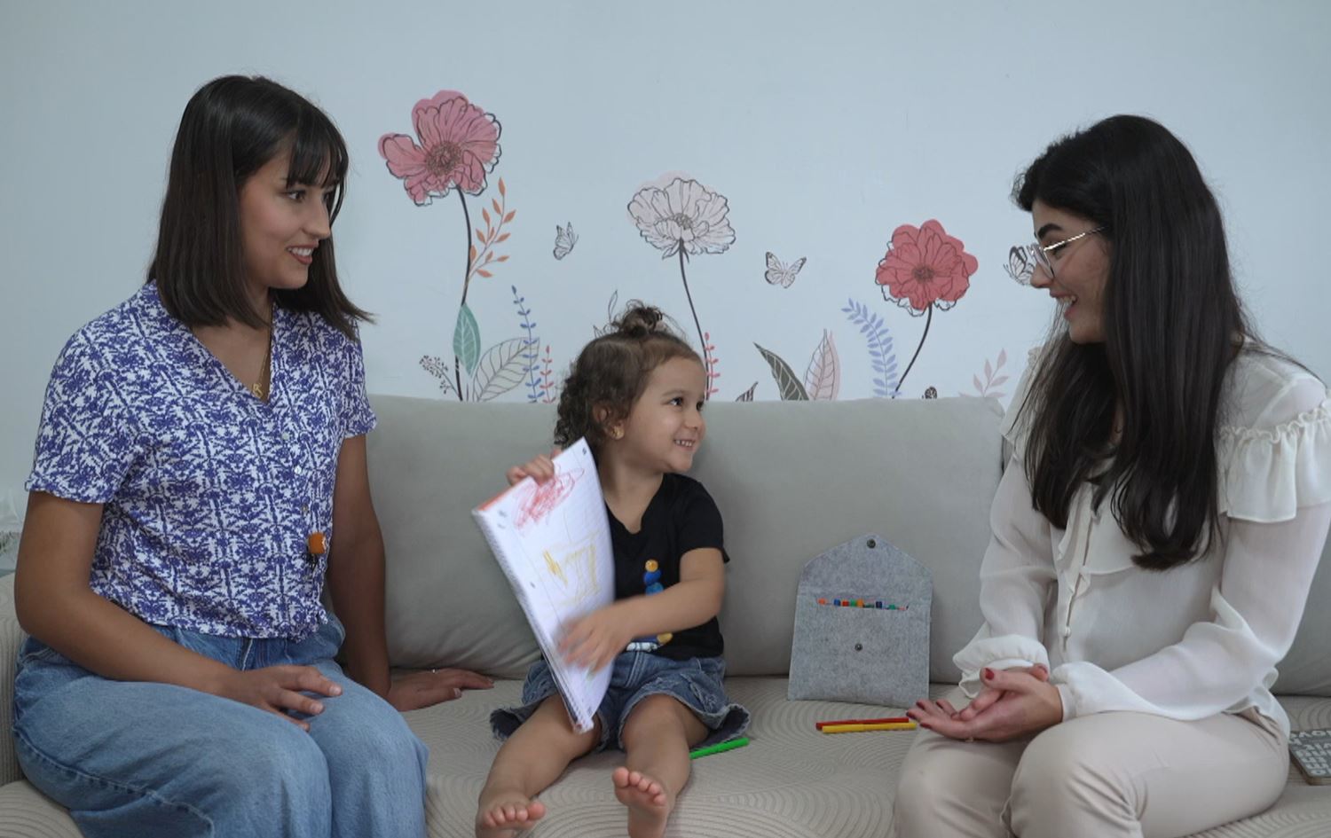 Mizgîn û keça xwe / Wêne: 