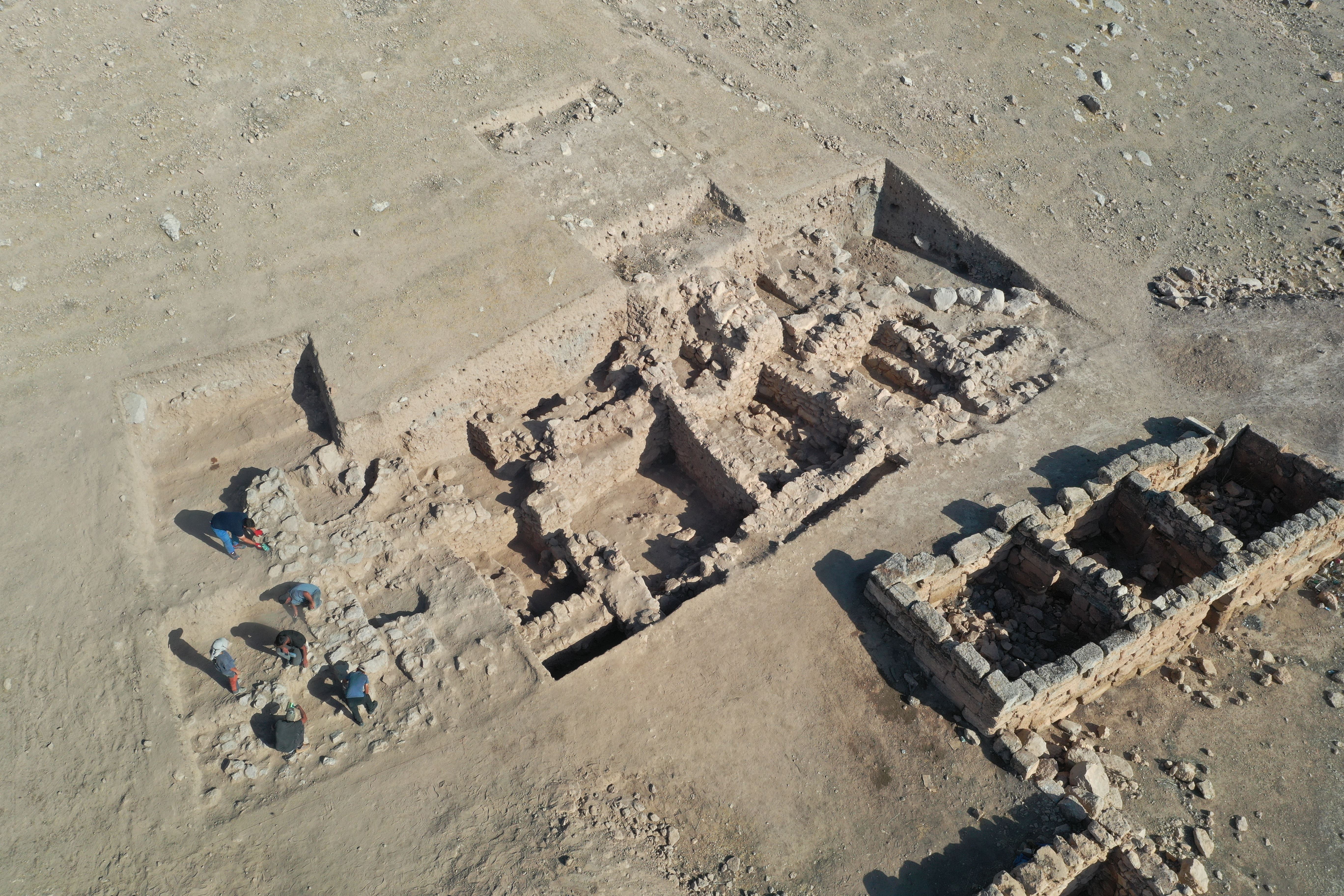 Soğmatar Antik Kenti'nde Demir Çağ dönemine ait kamusal yapı bulundu