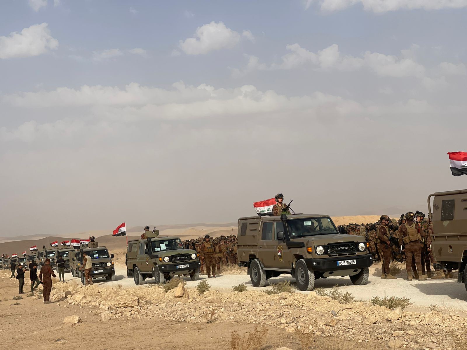 Iraq conducts military drill on Syria border