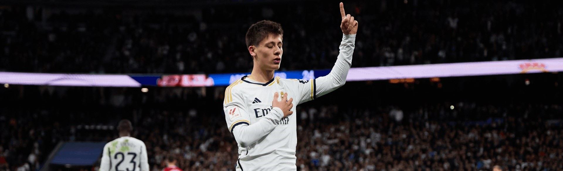 ئاردا گولەر