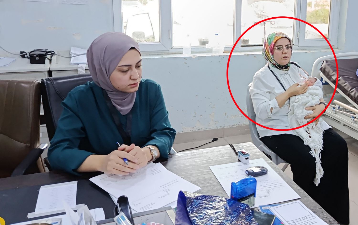 چیرۆکی ئەم پزیشکە و منداڵە تازەلەدایکبووەکەی باوەشی لە فریاکەوتنی کەلار بزانە