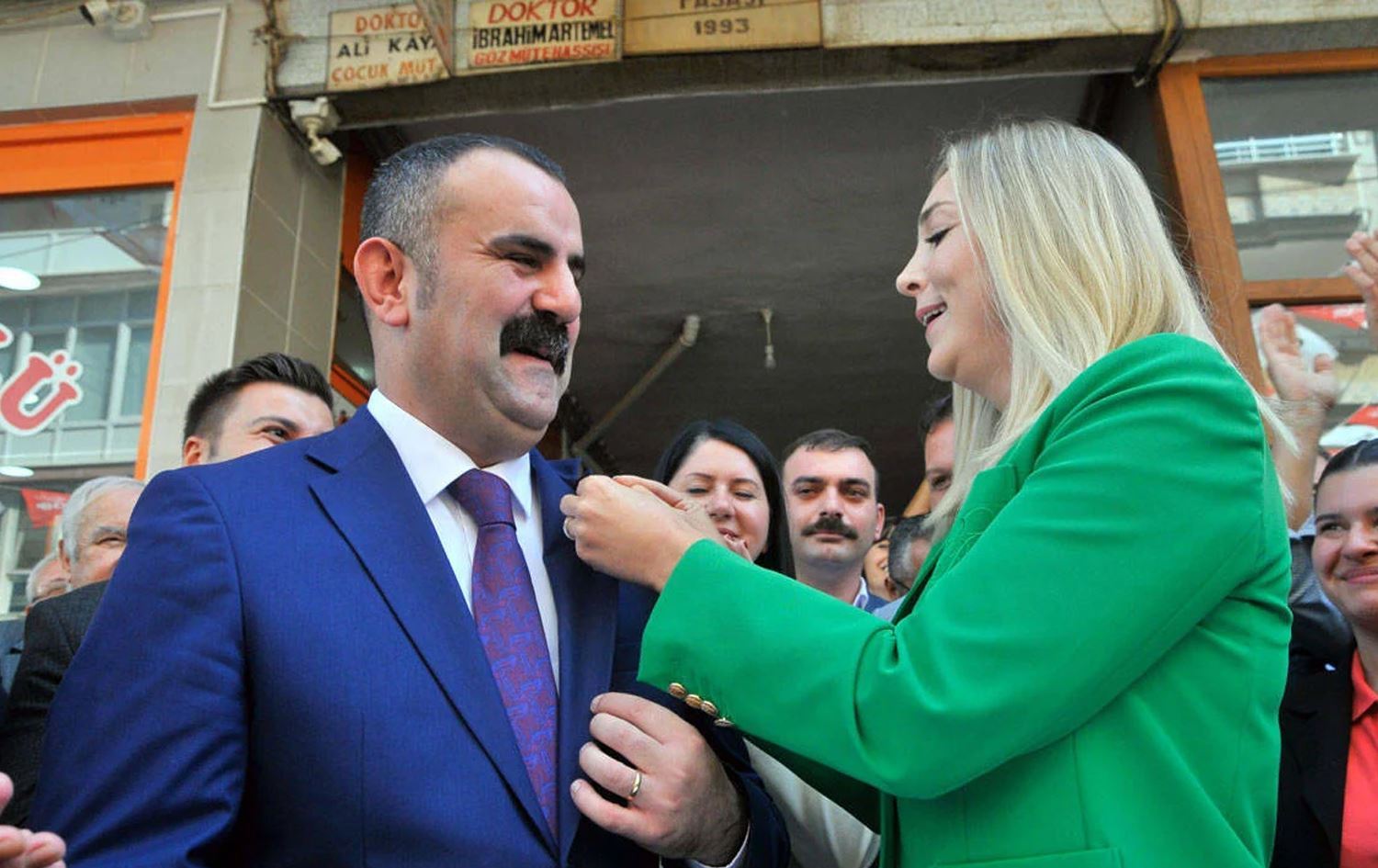 Uzunköprü Belediye Başkanı Ediz Martin CHP'ye geçmişti. / Foto: Arşiv