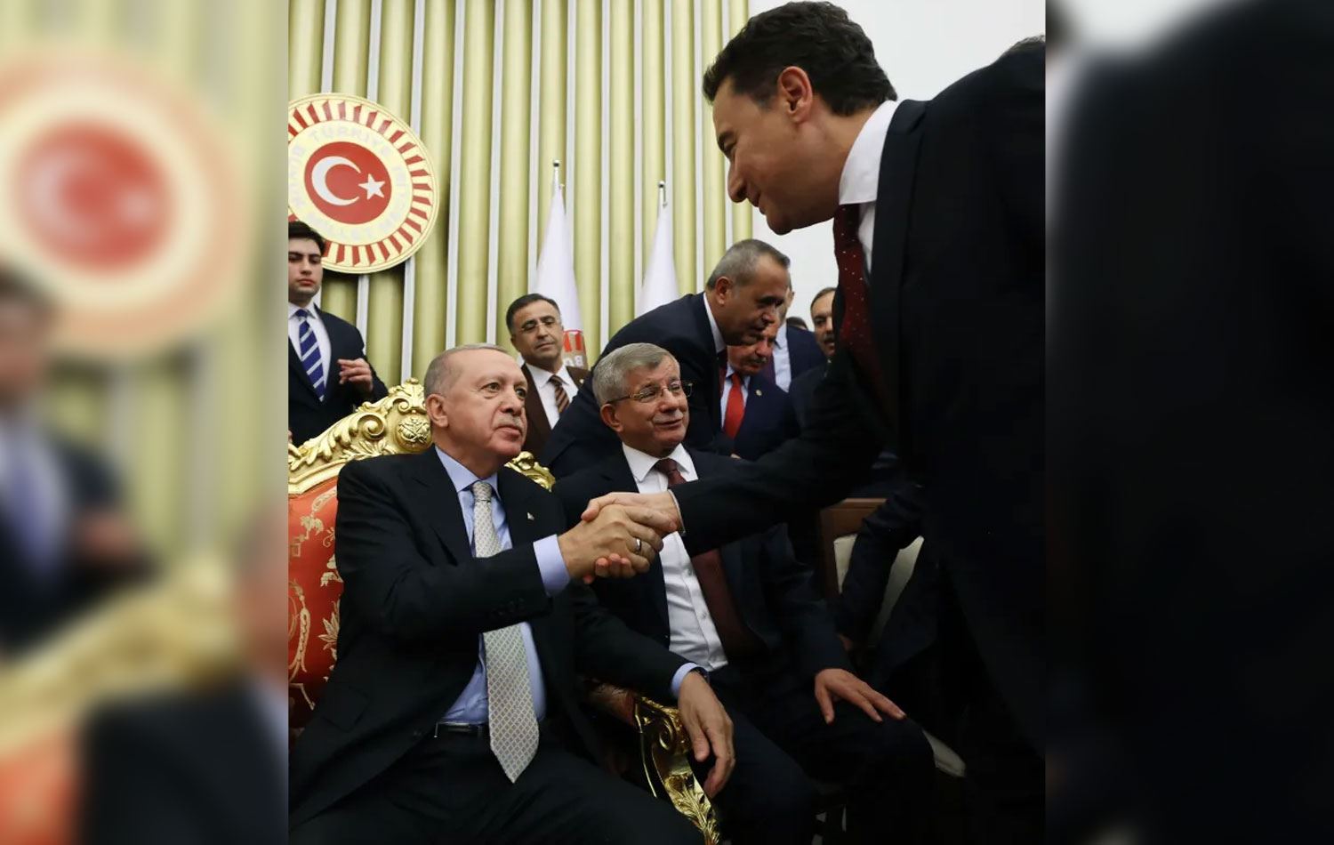 Ali Babacan Meclis'in açılışı nedeniyle verilen resepsiyonda Türkiye Cumhurbaşkanı Erdoğan ile bir araya gelmişti.