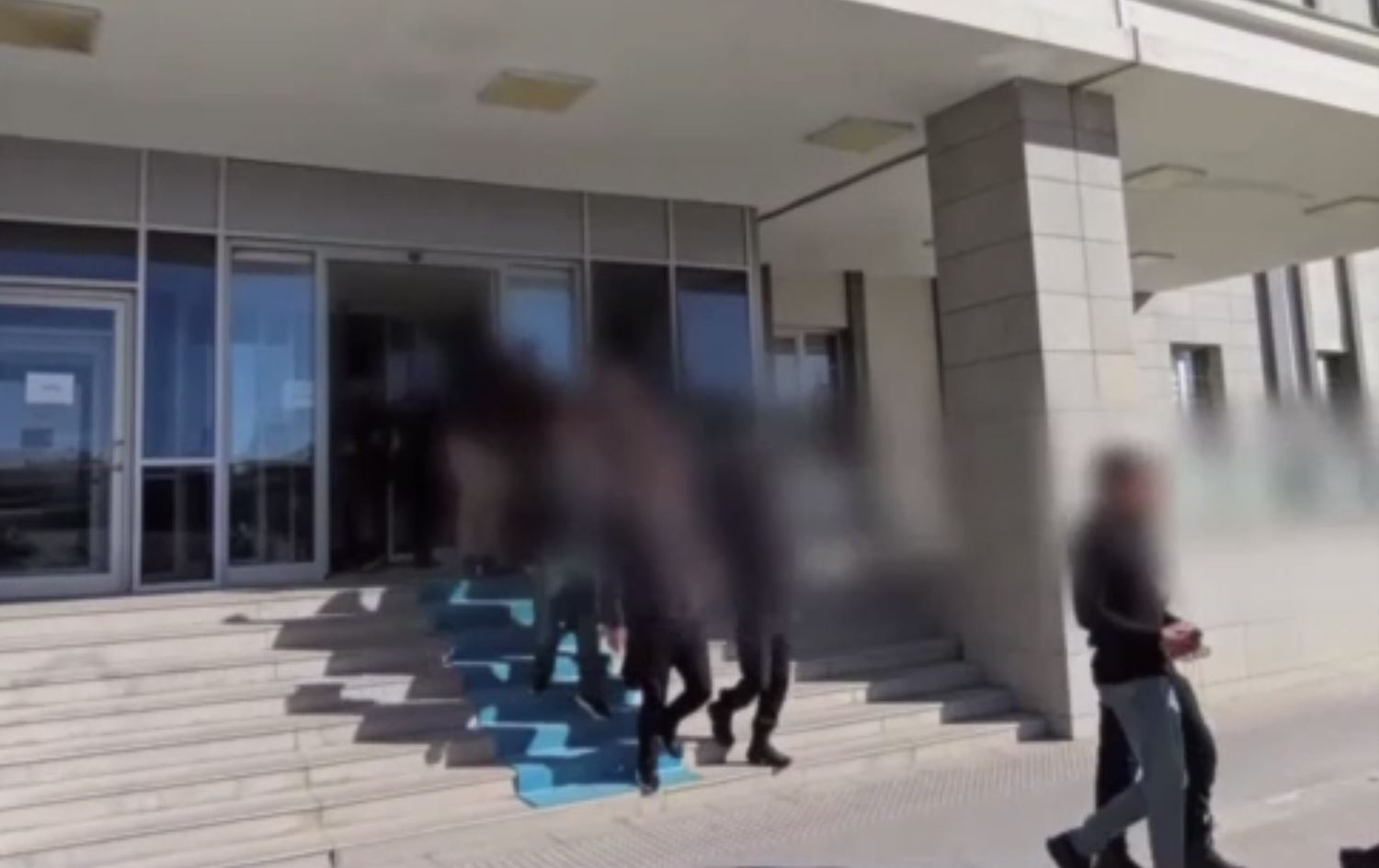 Kesên ku hatine desteserkirin / Wêne: Ji ber dîmenan, AA