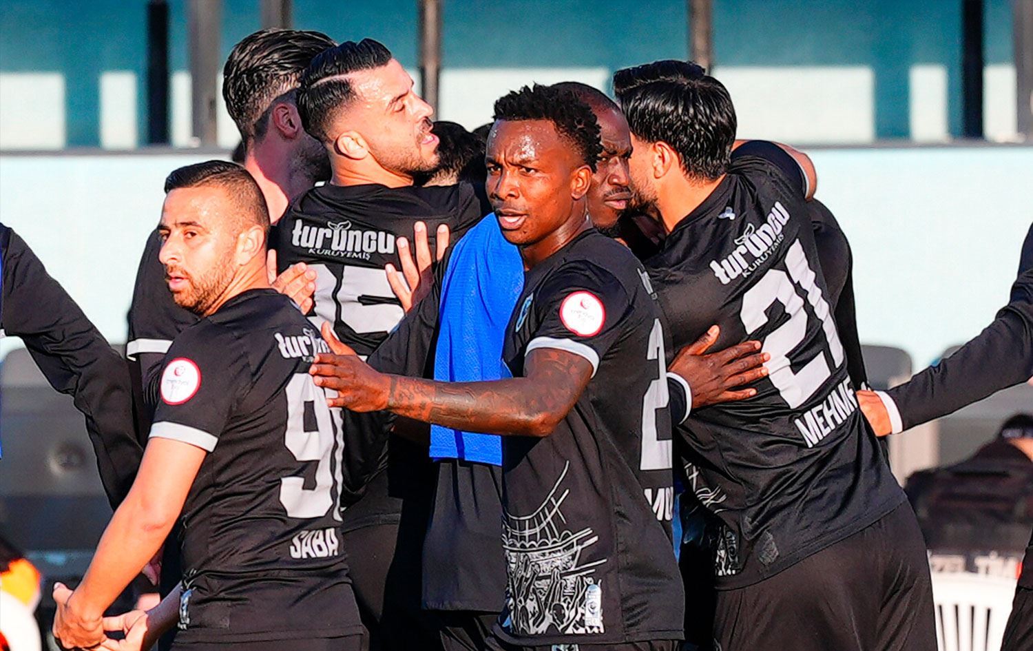 Kêfxweşiya futbolîstên Amedsporê / Wêne: AA