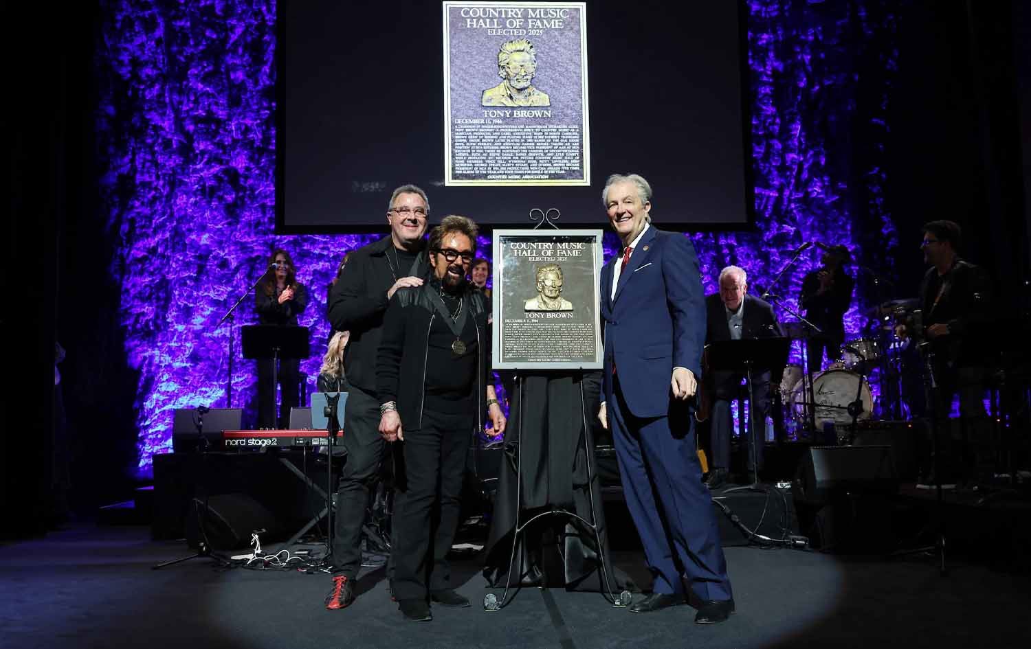 سێ ئەستێرەی نوێ بوونە ئەندامی هۆڵی بەناوبانگەکانی میوزیکی کانتری