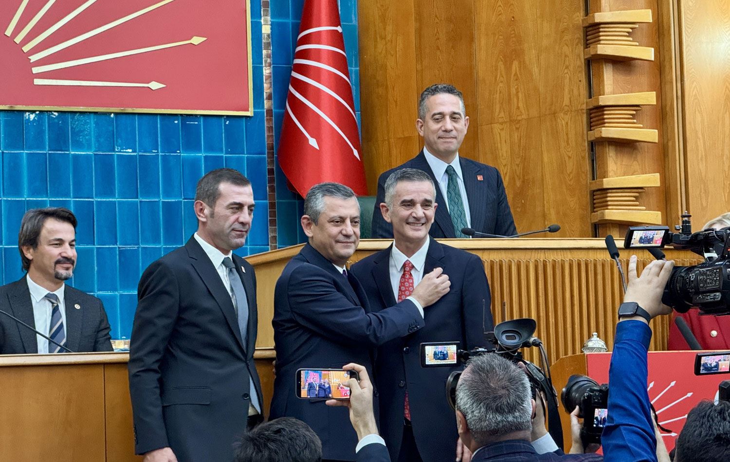 İYİ Parti’den ihraç edilen milletvekili Ümit Dikbayır CHP'ye katıldı. / Foto: Sosyal medya