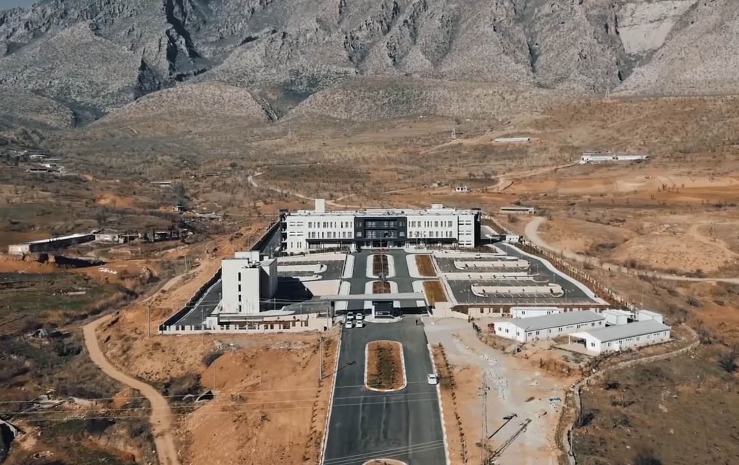 نەخۆشخانەی 100 قەرەوێڵەیی شۆرەش - هێتیت لە شێلادزێ دەکرێتەوە