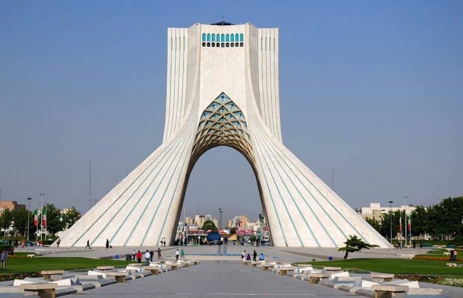 تاران هۆشداری دەدات؛ هەر هێرشێک بۆ سەر ئێران شکستێکی دیکە دەبێت