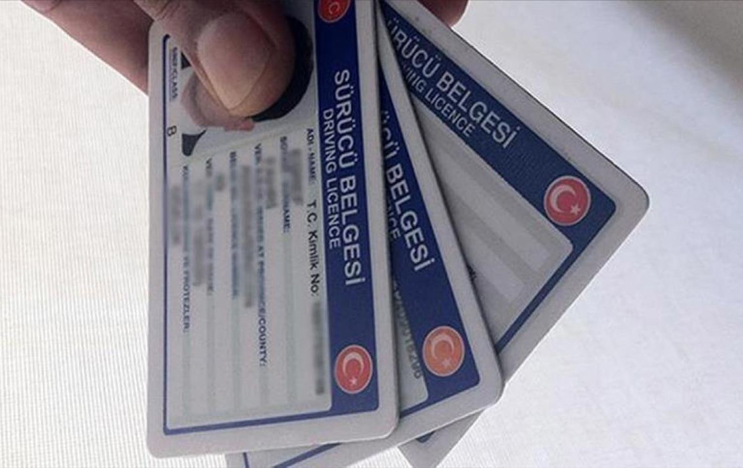 Son 1 Hafta: Eski ehliyetini yenilemeyen 7 bin lira ödeyecek
