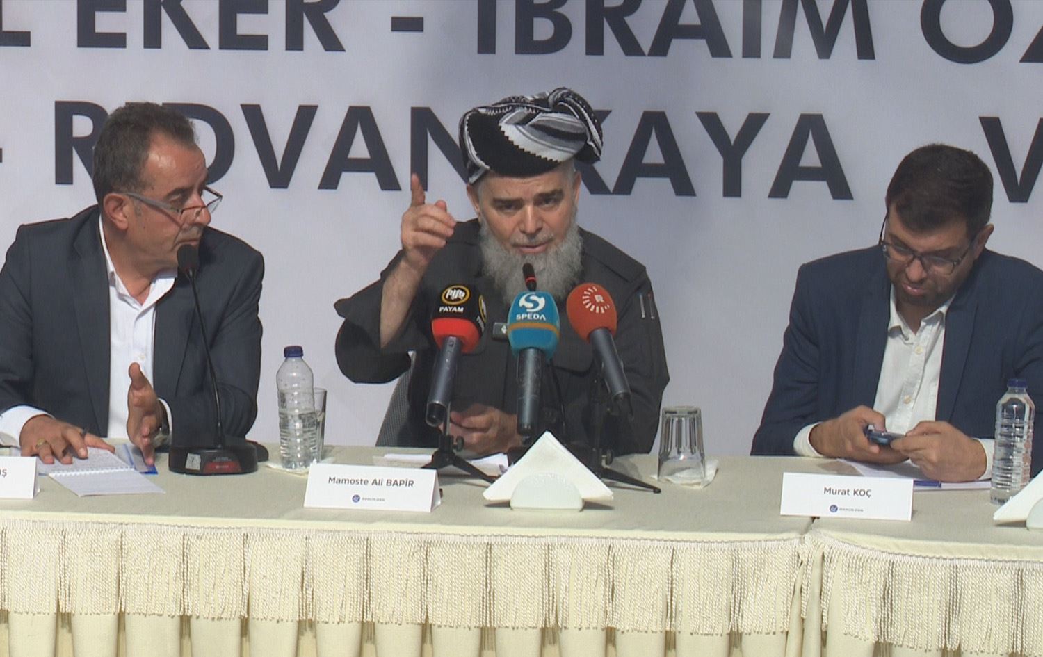 Piştî vekişîna PKKyê, çav li Enqereyê ne: ‘Divê dewlet jî gavan biavêje’