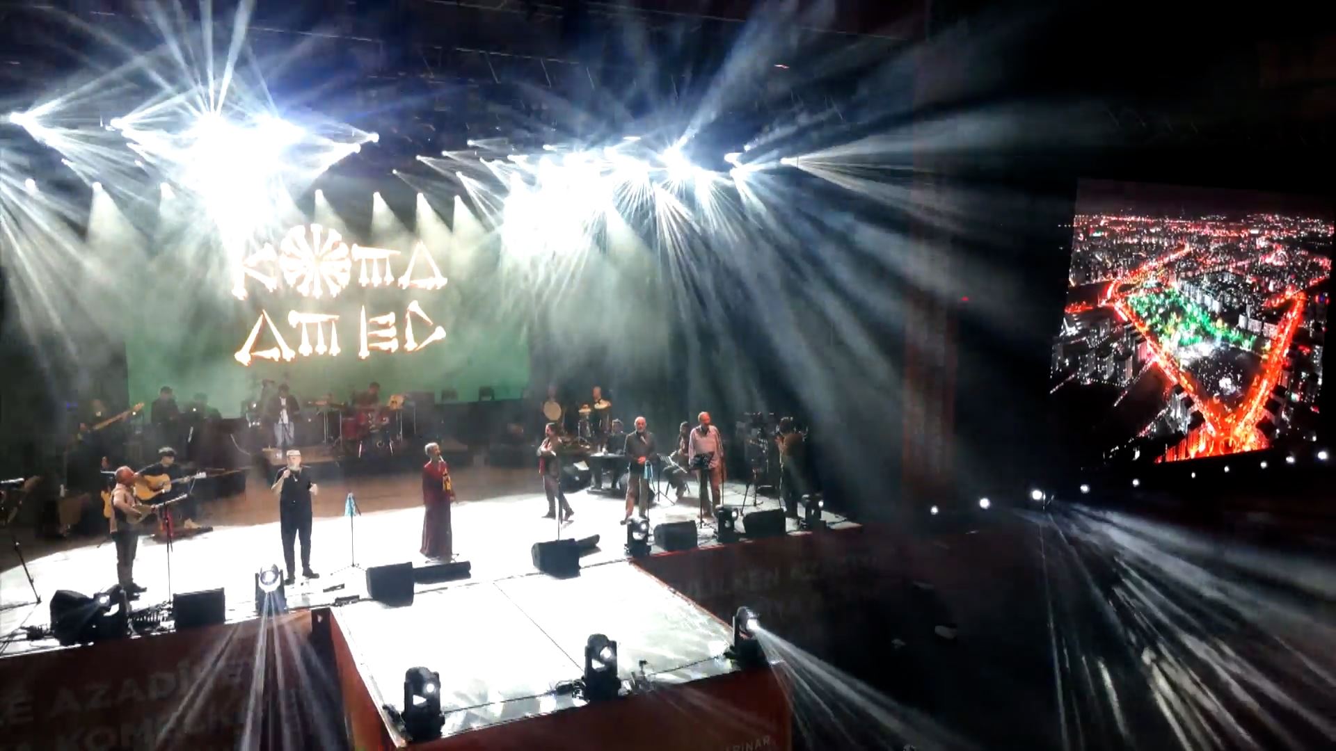 Exiled Kurdish band performs in Diyarbakir after 30 years