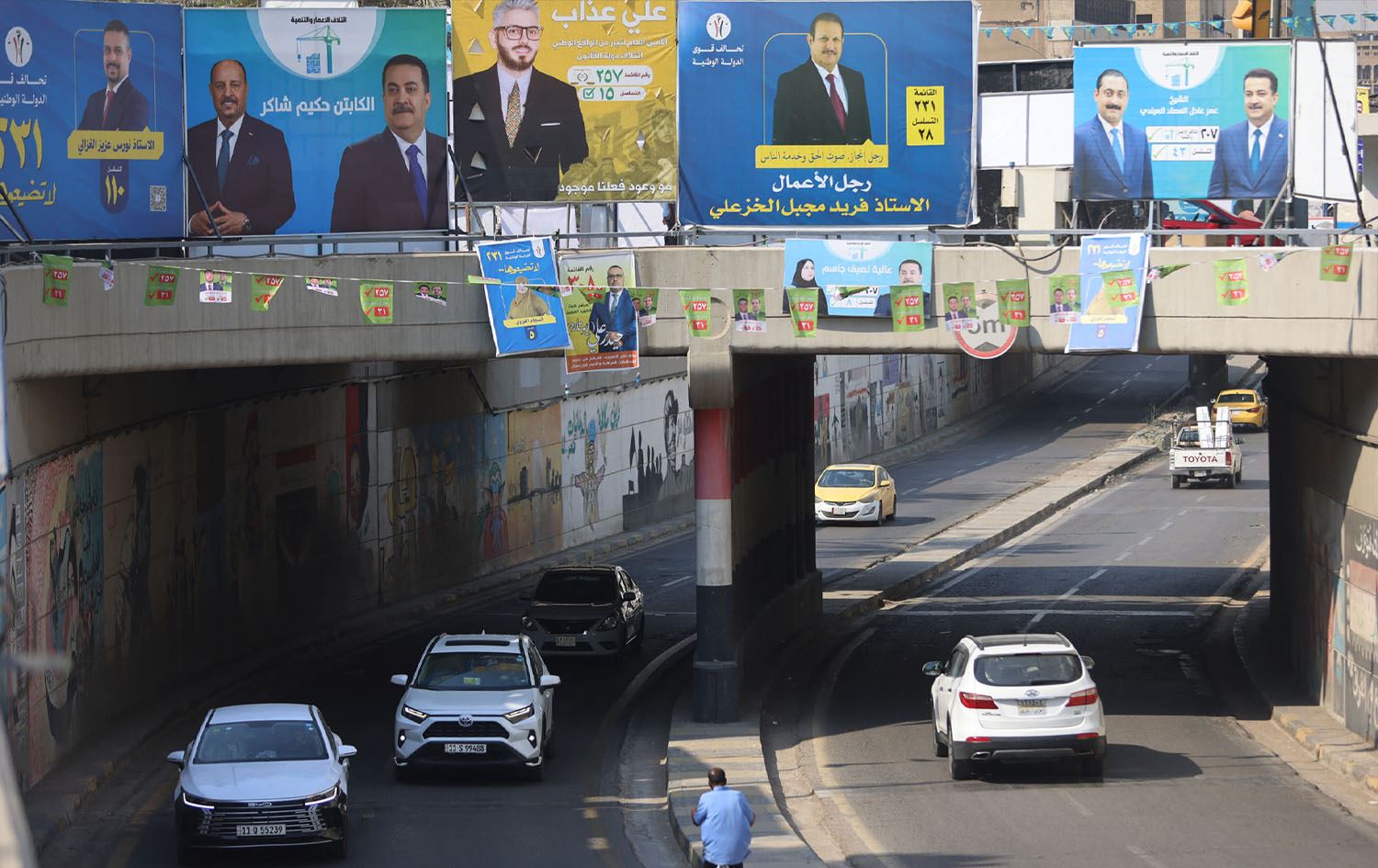 Kurdish, Iraqi leaders step up campaigning with 15 days to go Iraq vote
