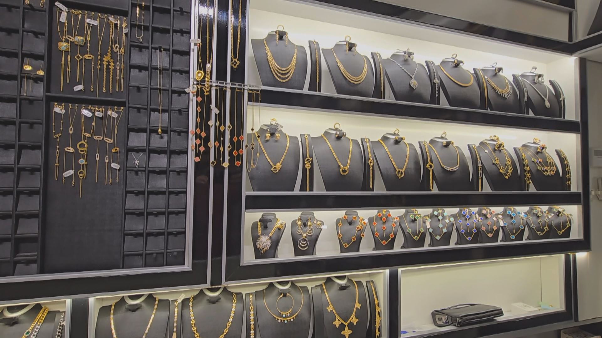 زێڕ لە بازاڕەکانی هەولێر