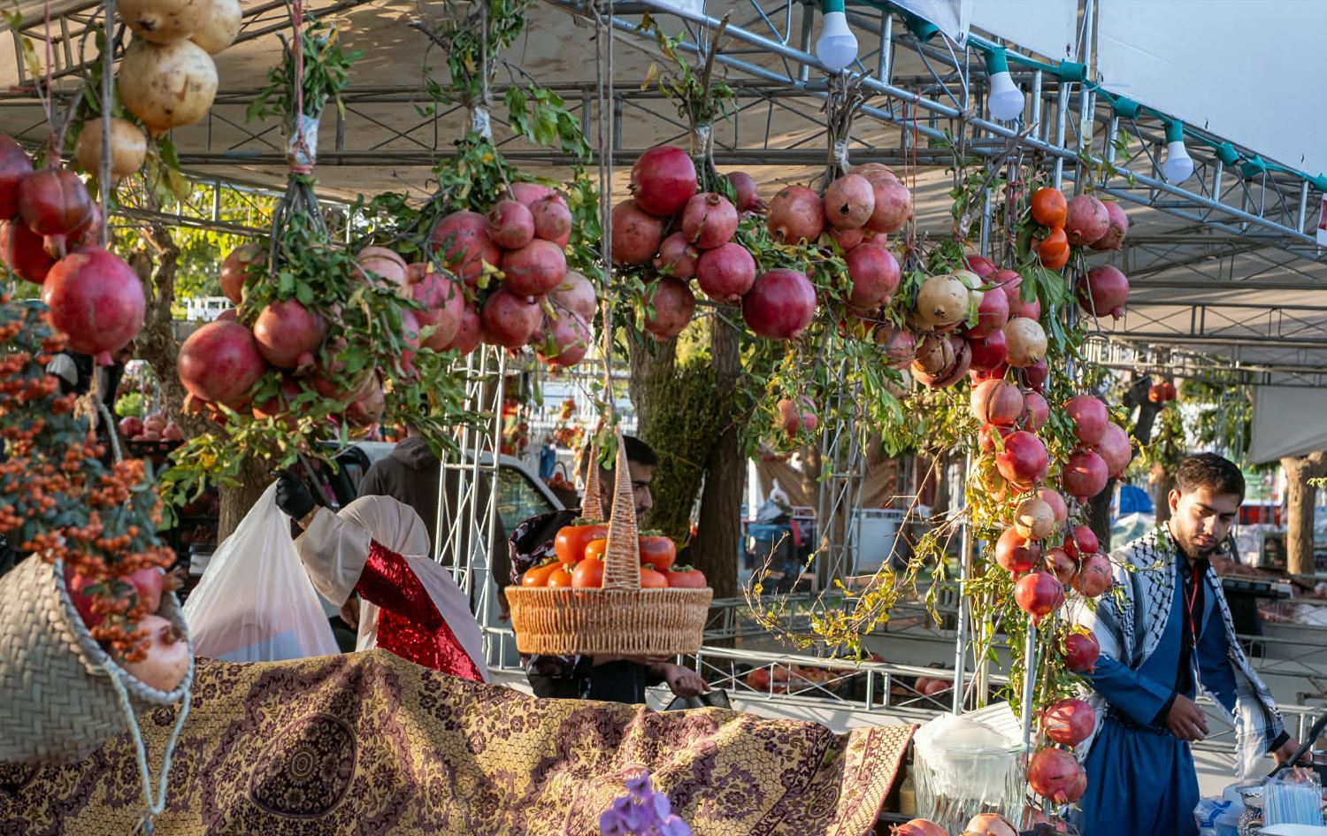 Helebce bi guliyên hinaran hatiye xemilandin\ Wêne: Rûdaw