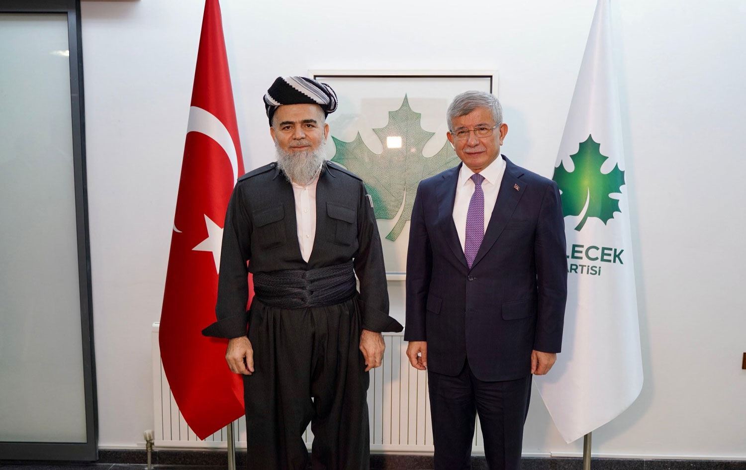 Elî Bapîr û Ahmet Davutoglu / Wêne: Ahmet Davutoglu