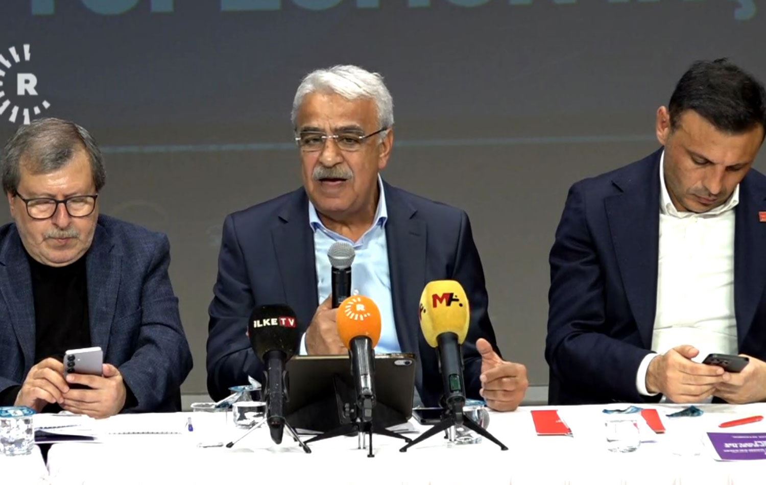 Sancar: 2016'da kayyumlar atanınca bunun yeni bir rejimin başlangıcı olduğunu söyledik