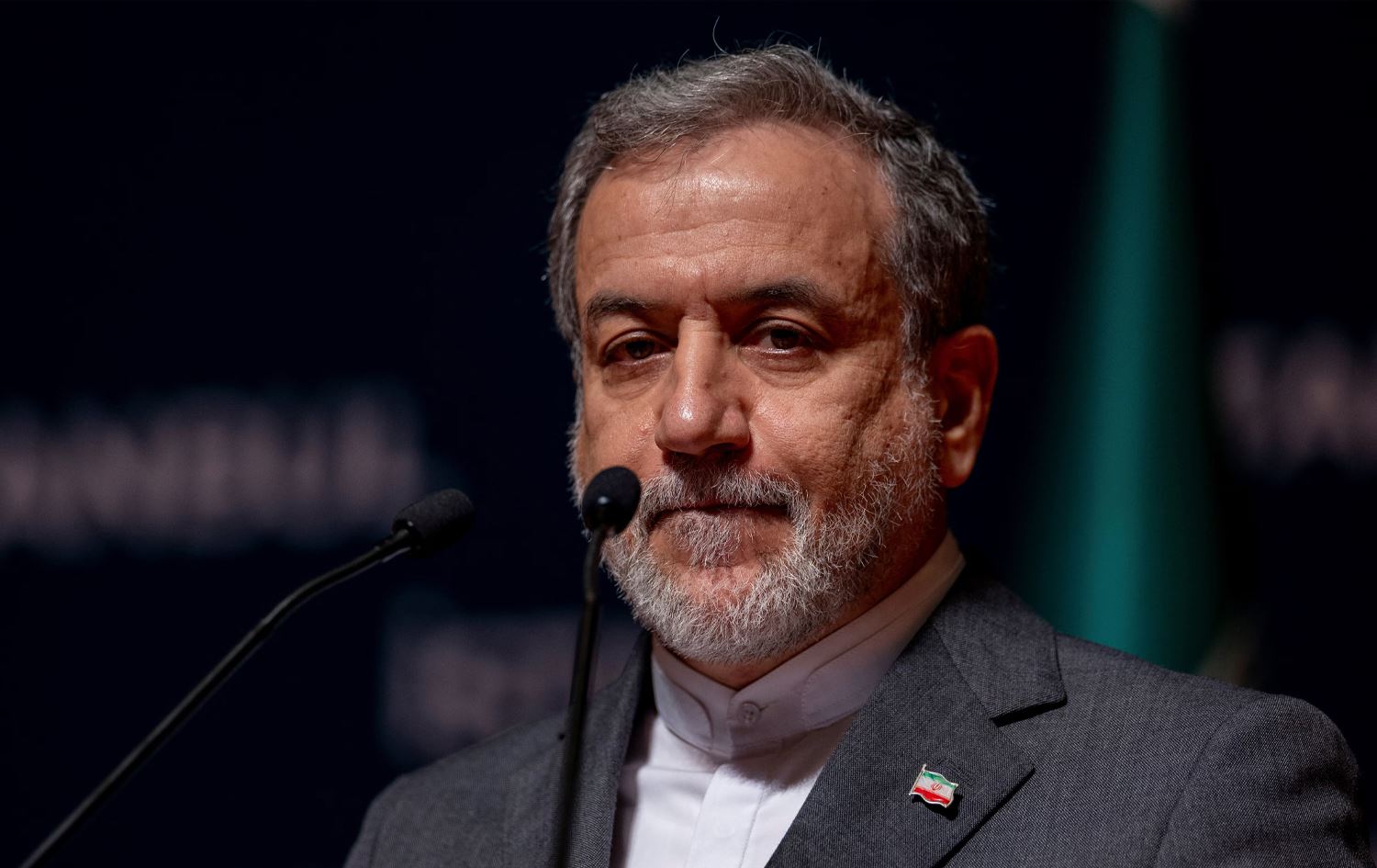 وەزیری دەرەوەی ئێران: تەنیا لەسەر دۆسیەی ئەتۆمی دانوستاندن دەکەین