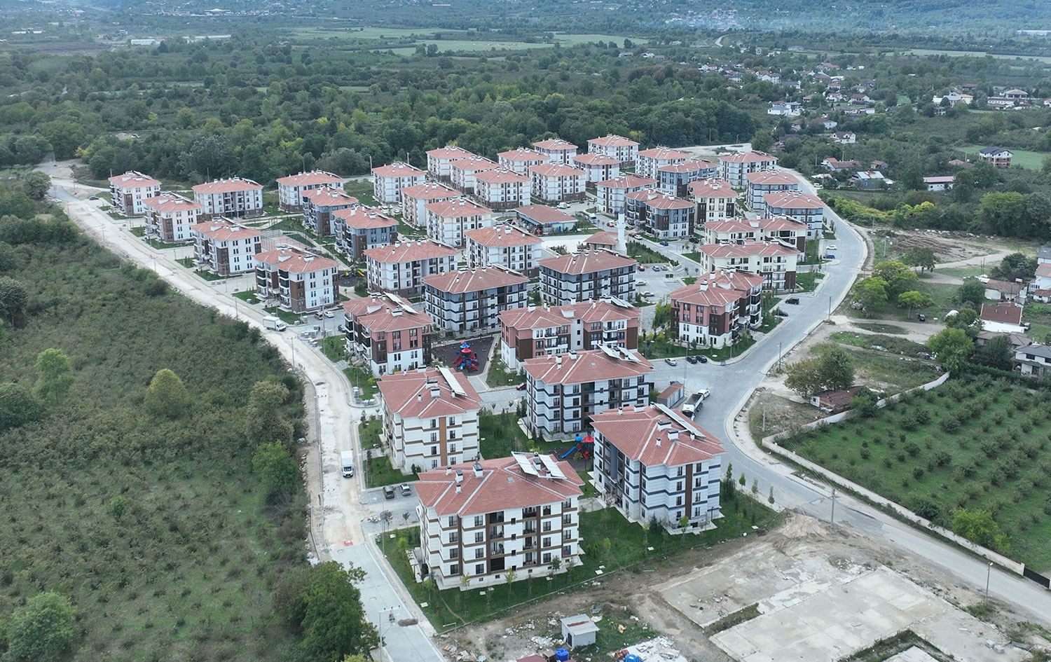 TOKİ'nin "İlk Evim Projesi" kapsamında Düzce'nin Kirazlı Mahallesi'nde inşa edilen konutlar. / AA