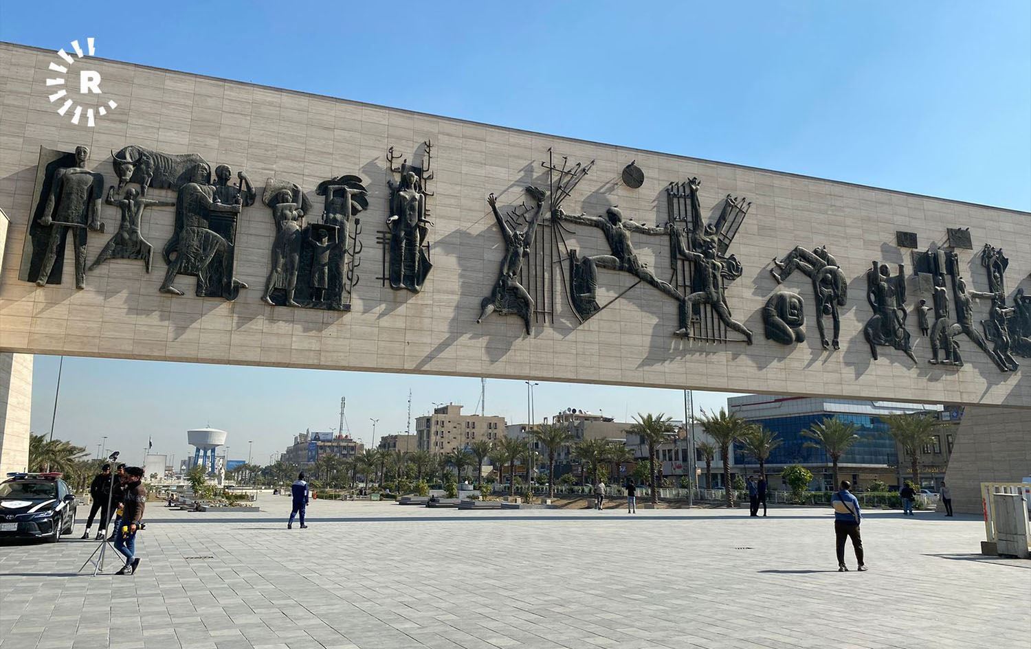 Iraqi president urges high voter turnout amid skepticism in the street