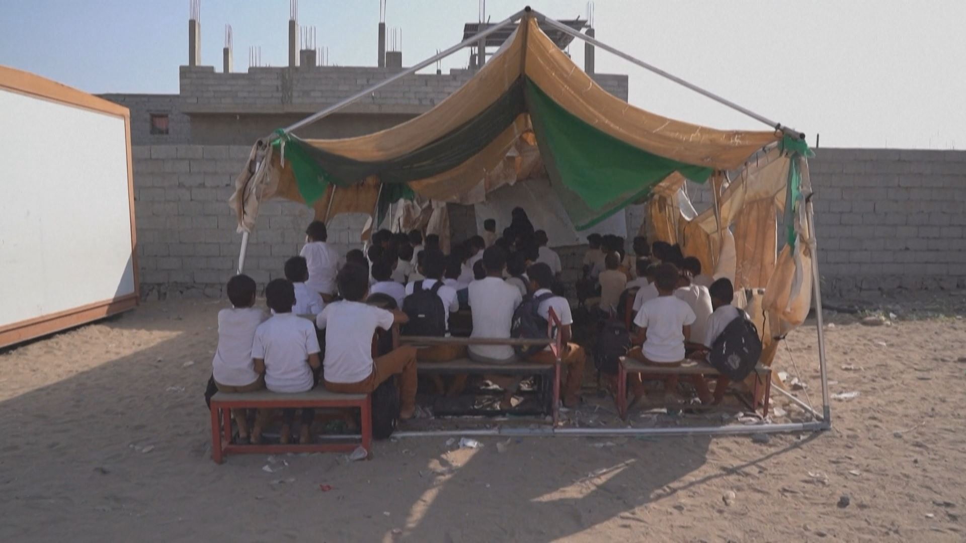 قوتابخانەکانی یەمەن بەدەست قەرەباڵخی و نەبوونییەوە دەناڵێنن