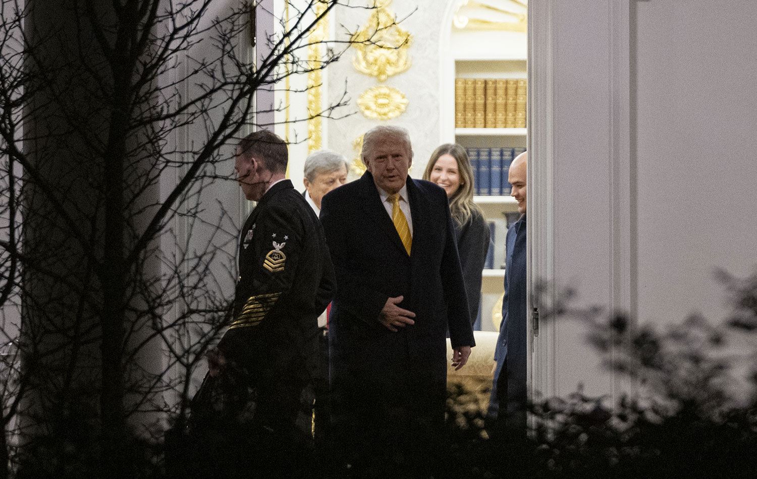 ABD Başkanı Donald Trump, Beyaz Saray'dan ayrılırken. / Foto: AA