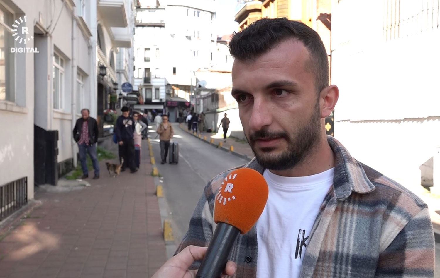 Taksi şoförü Sercan Tanrıverdi, o gün yaşananları ilk kez Rûdaw’a anlattı. 