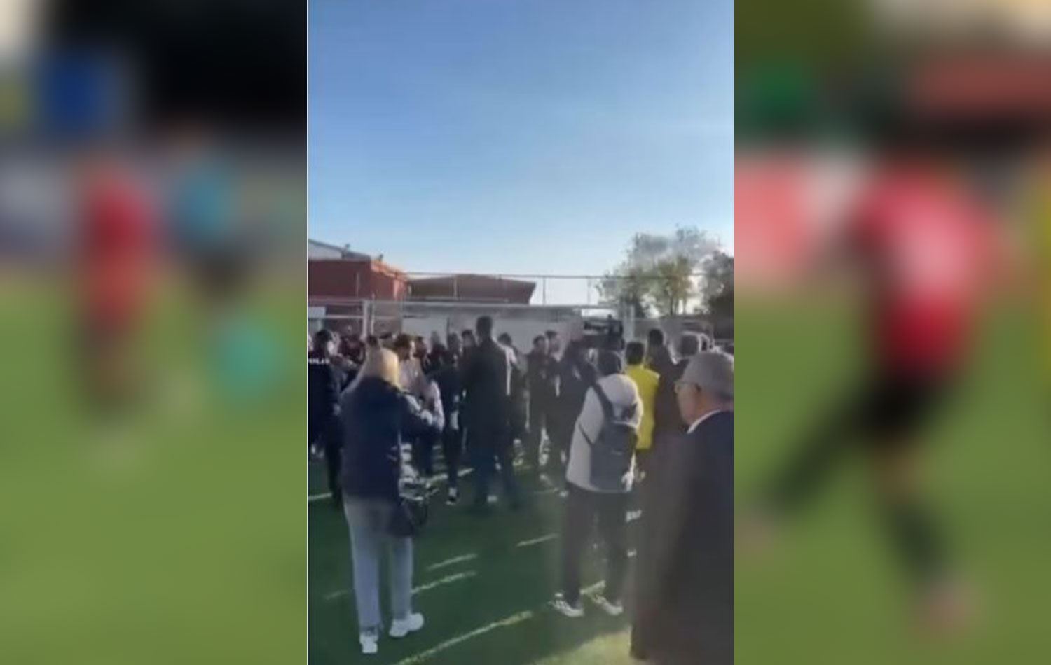 Alîgirên Fenerbayçeyê otobusa Yuksekovasporê da ber keviran