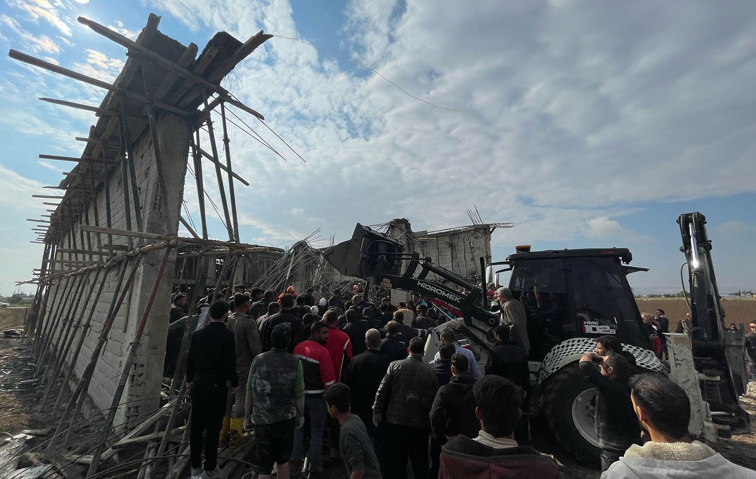 Urfa'nın Haliliye ilçesinde tek katlı bir inşaatta meydana gelen çökme sonucu 2 çocuk işçi hayatını kaybetti. / Foto: AA
