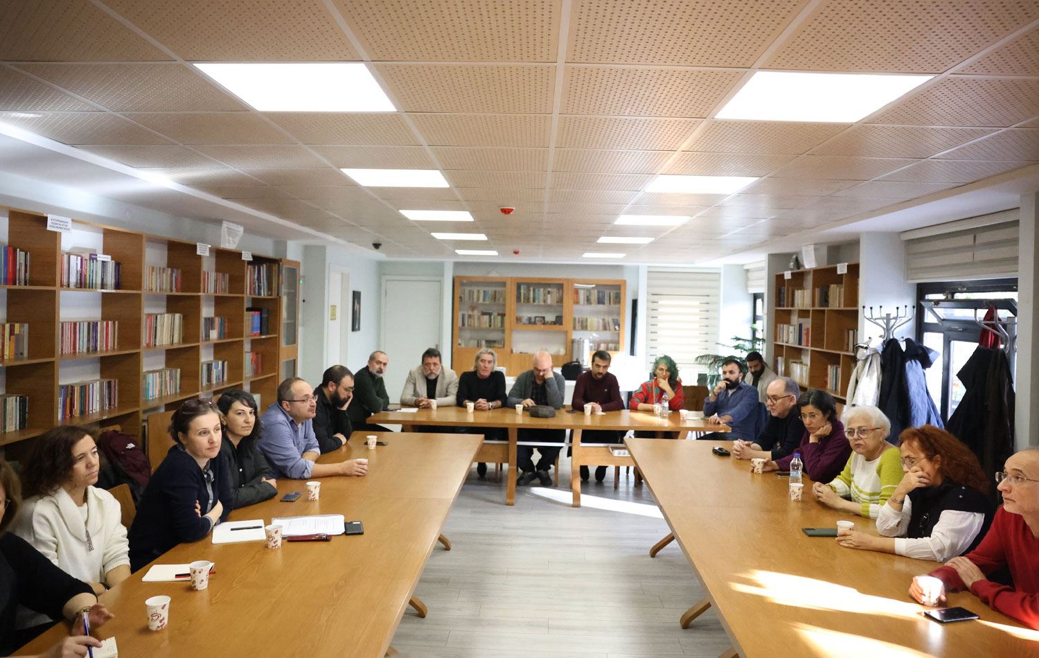 Foto: DEM Parti X hesabı