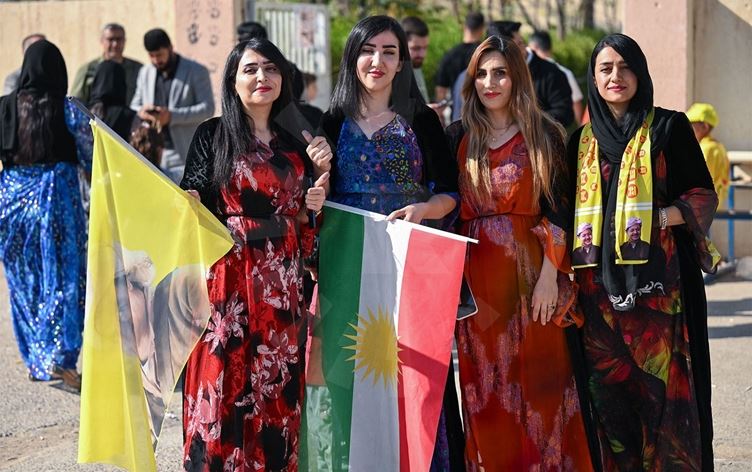 Jinên Kurd beşdarî hilbijartinên Parlamentoyê dibin\ Wêne: Bilind Tahir - Rûdaw