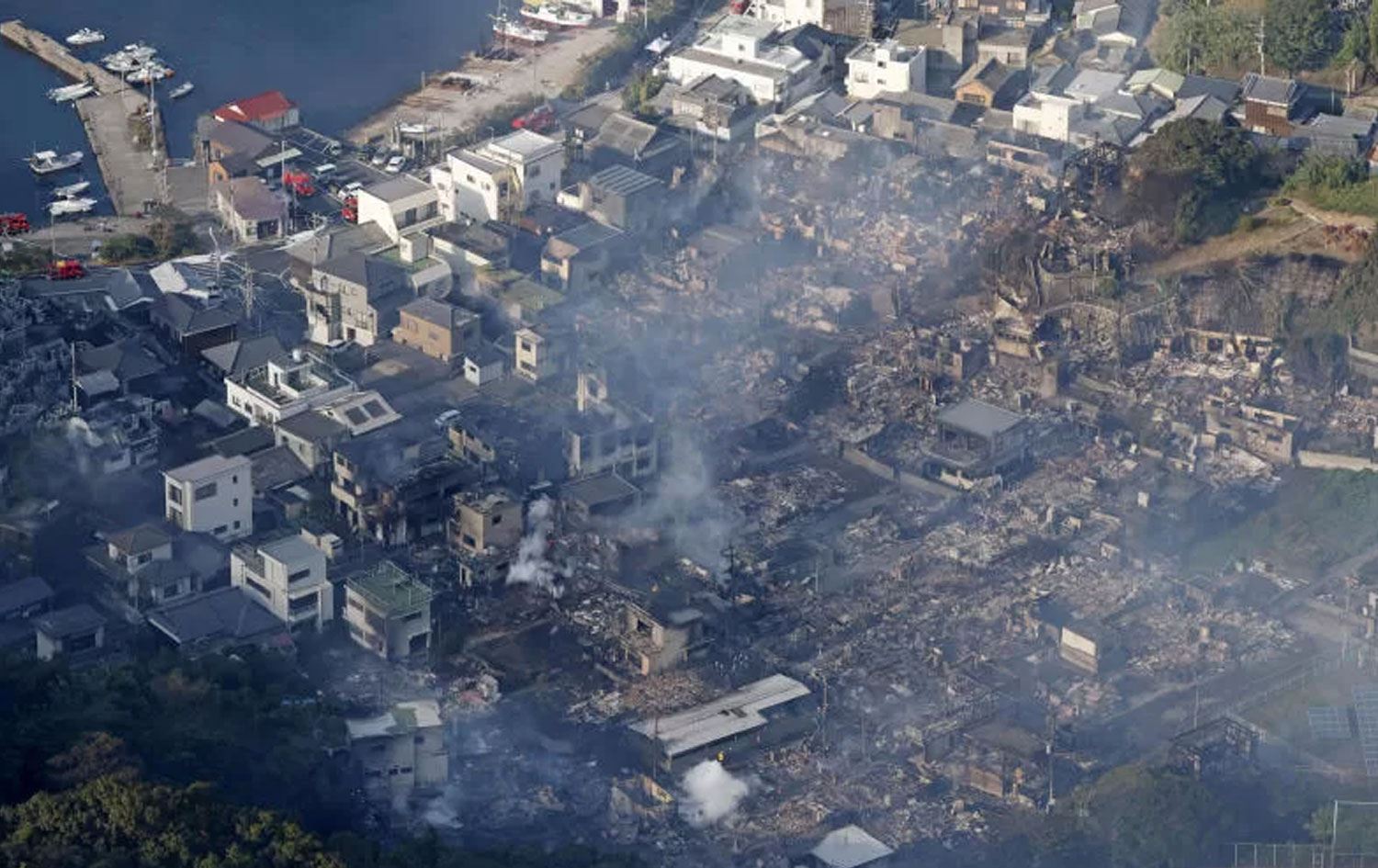  Herî kêm 170 avahî şewitîn / Wêne: Reuters