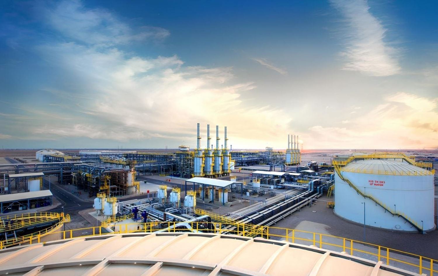 ABD'li enerji devi ExxonMobil'in, Rus petrol şirketi LUKOIL'in Irak'taki "Batı Kurna 2" petrol sahasındaki hisselerini satın almayı değerlendirdiği bildirildi