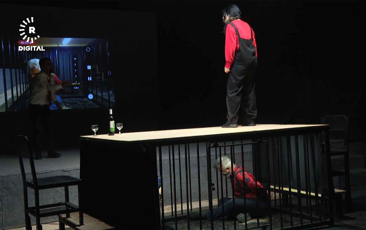 نمایشی (شەوێکی لەبیرنەکراو) لە هەڵەبجە بەردەوامە