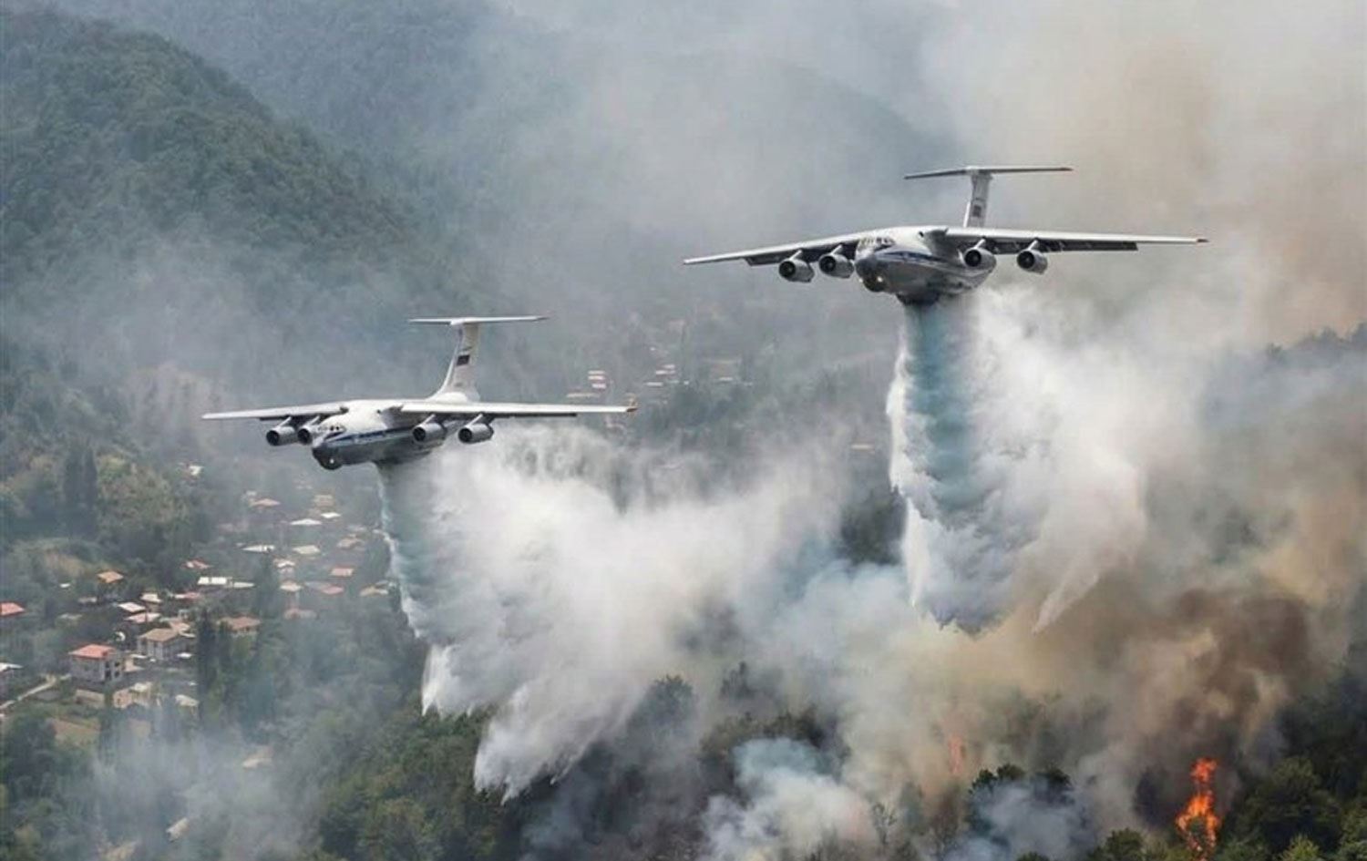 Iranian aircraft deployed to fight fires in the northern Hyrcanian forests. Photo: Tasnim news agency