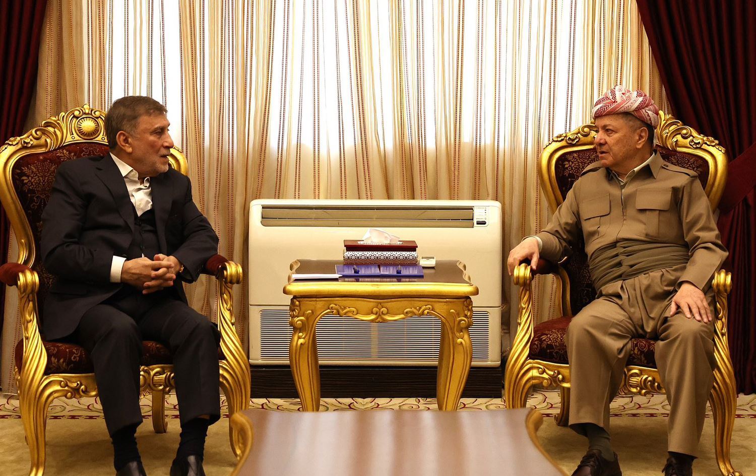 Başkan Barzani, Iraklı siyasetçi İzzet Şabender’i kabul etti