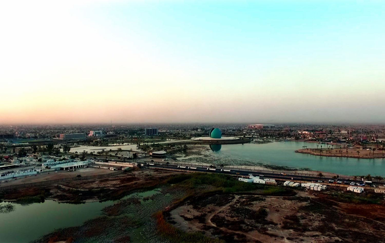 ماڵئاوایی لە گامێش و خورما؛ چیرۆکی تینوێتی لە وڵاتی دوو رووباردا