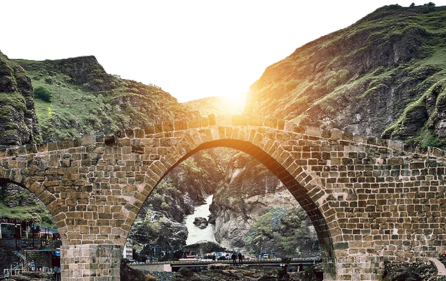 قەزای زاخۆ زۆرترین و ماوەت کەمترین ژمارەی دانیشتووانیان هەیە