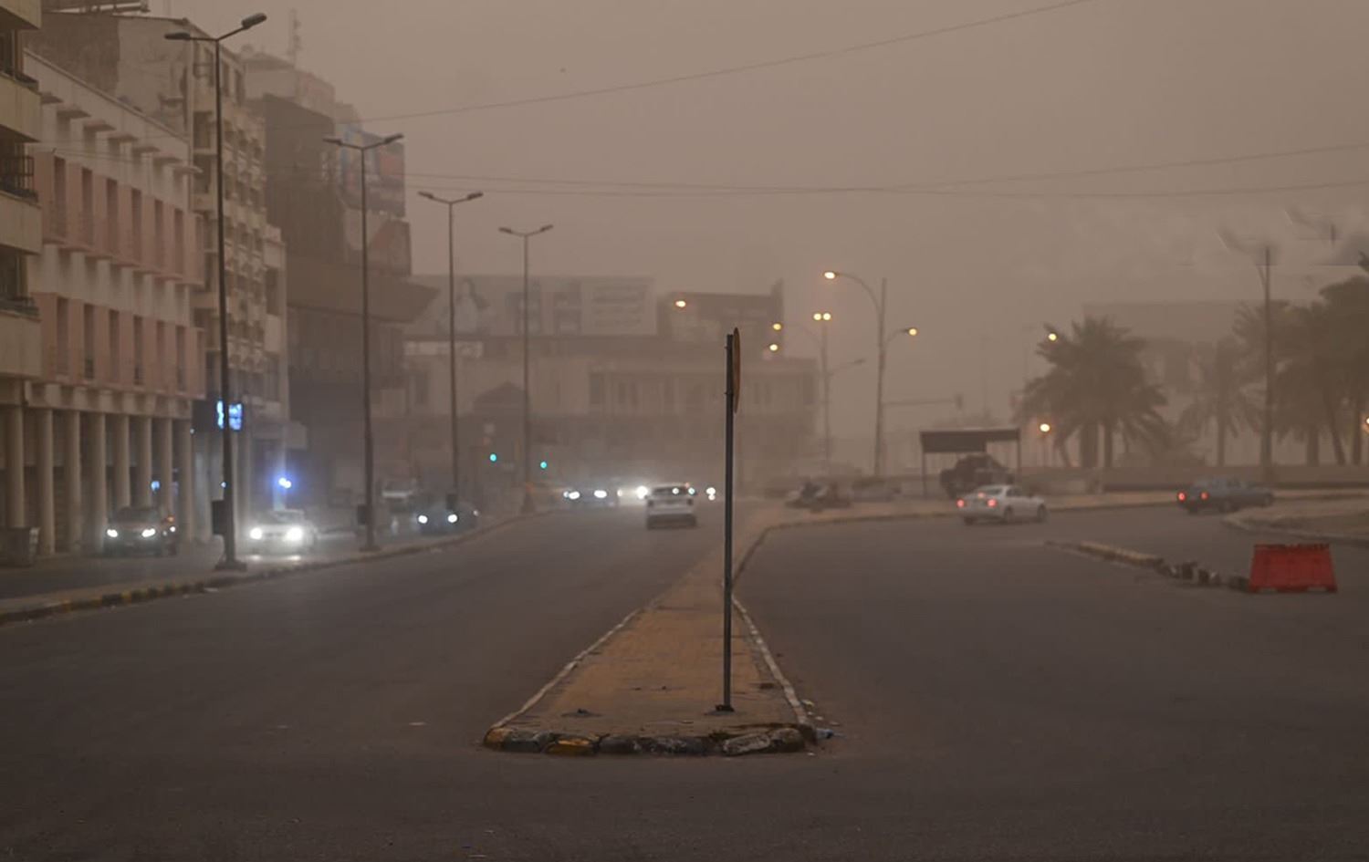 Iraqi capital faces ‘unhealthy’ air quality as smog engulfs city