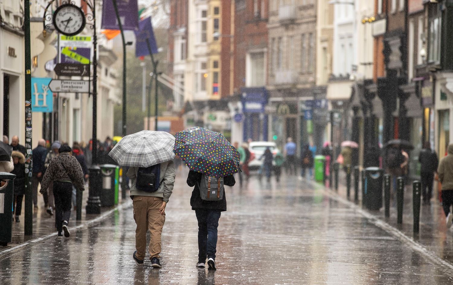 ئێرلەندا دەیەوێت کۆچبەری و گەشەی دانیشتووان سنووردار بکات
