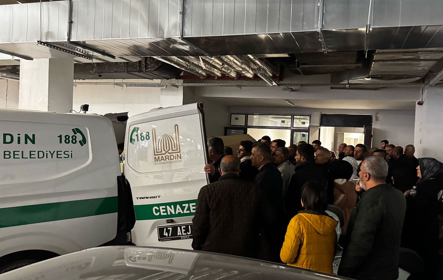 Mardin'in Kızıltepe ilçesinde bir çift ve 5 yaşındaki çocukları, evde silahla vurulmuş halde ölü bulunmuştu. / AA