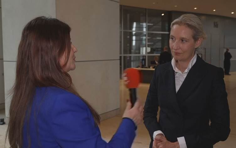 Almanya İçin Alternatif (AfD) Partisi Eş Başkanı Alice Weidel, Rûdaw'a konuştu
