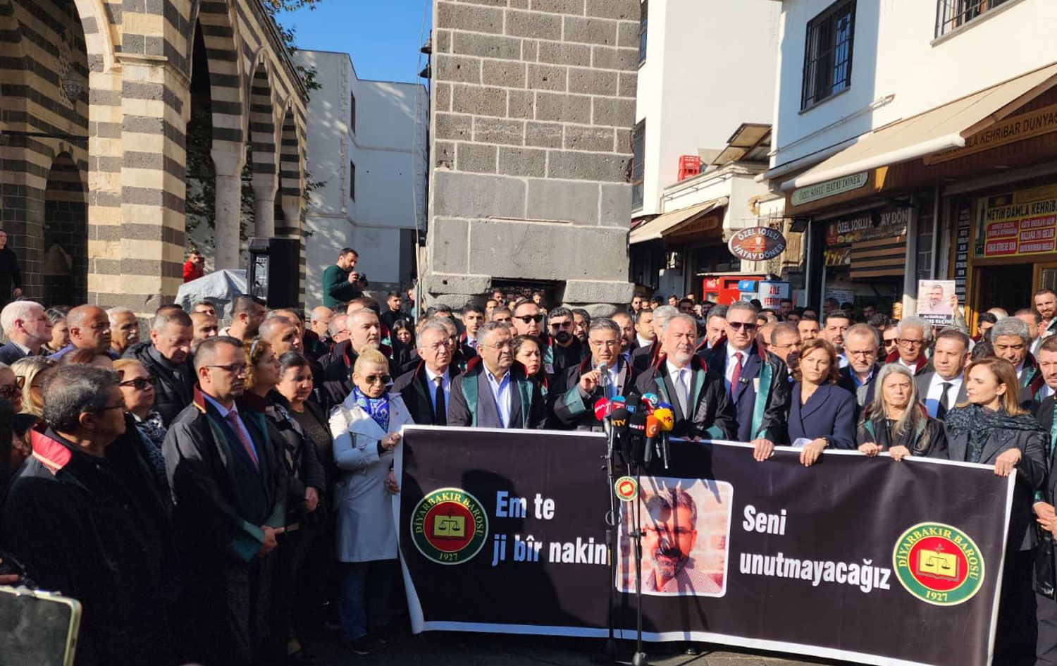 Tahîr Elçî li Amedê hat bibîranîn / Wêne: Rûdaw