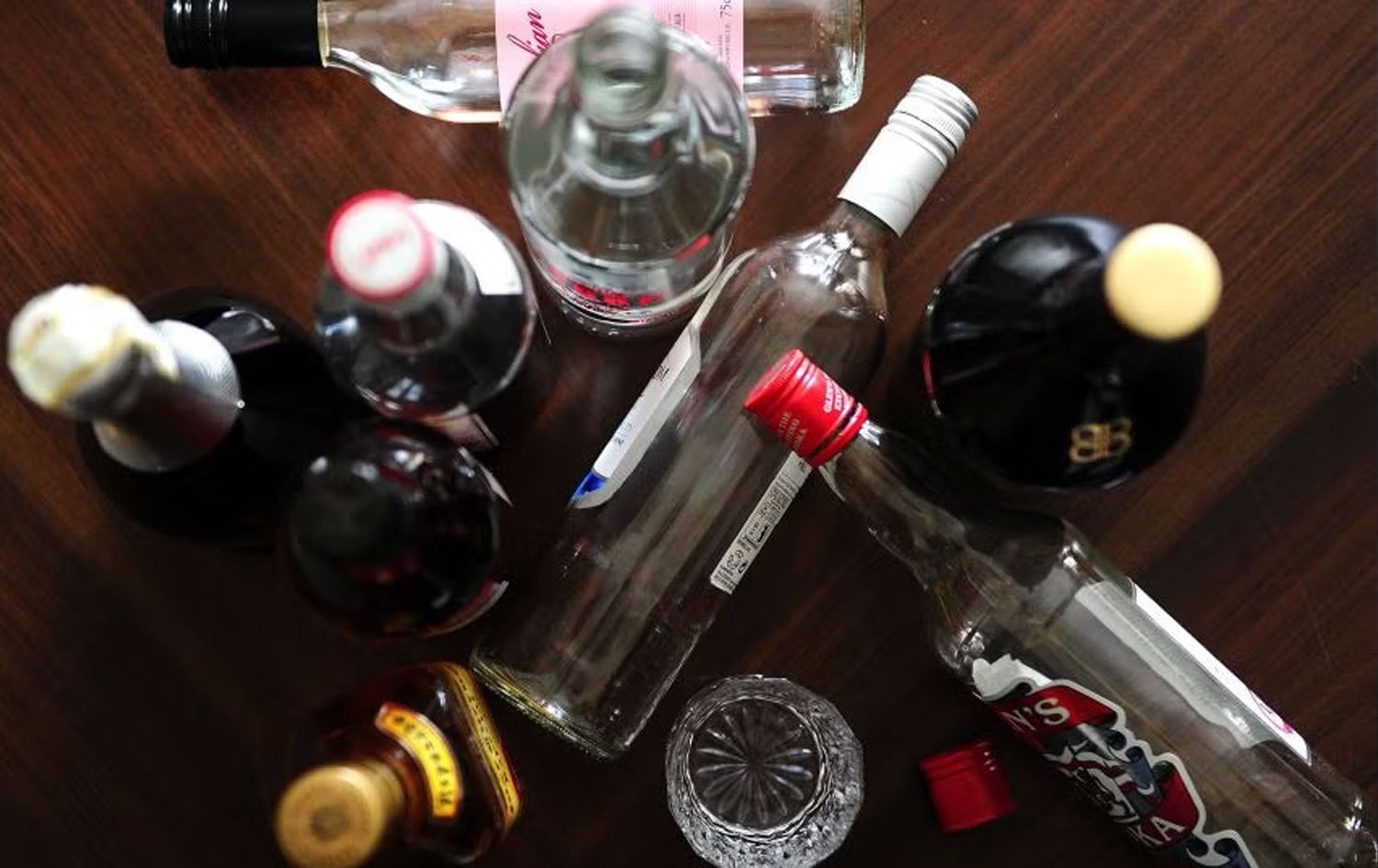 Sahte içki faciası: 4 kişi öldü, 5 kişi zehirlendi   