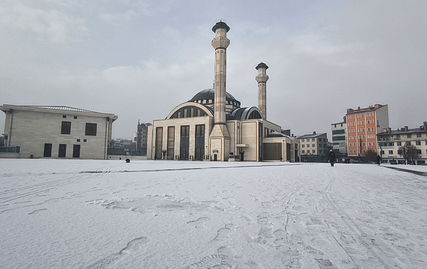 Li navenda Qersê barfê dayê / Wêne: AA