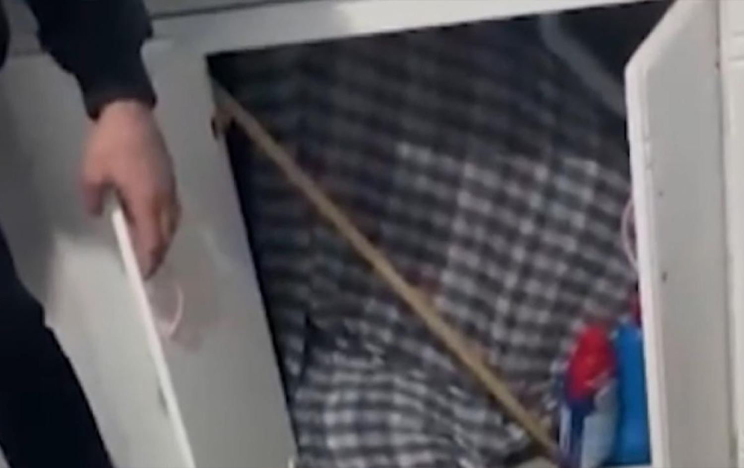 Firari hükümlü mutfak dolabından çıktı