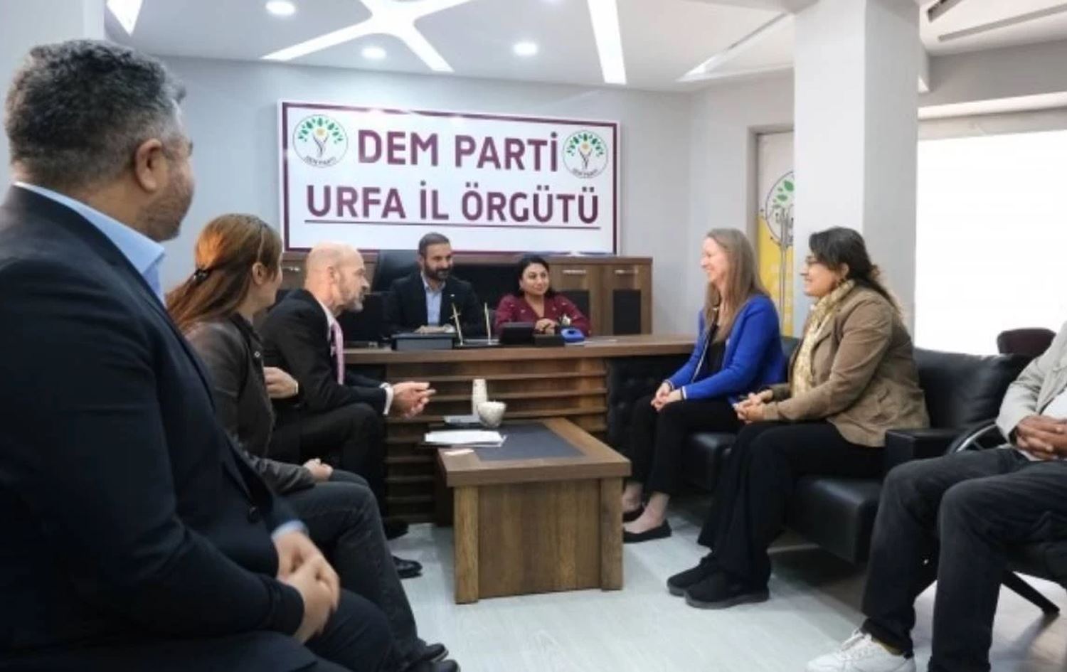 Konsulê Amerîkayê li Rihayê çû serdana DEM Partiyê /Wêne: Torên civakî 