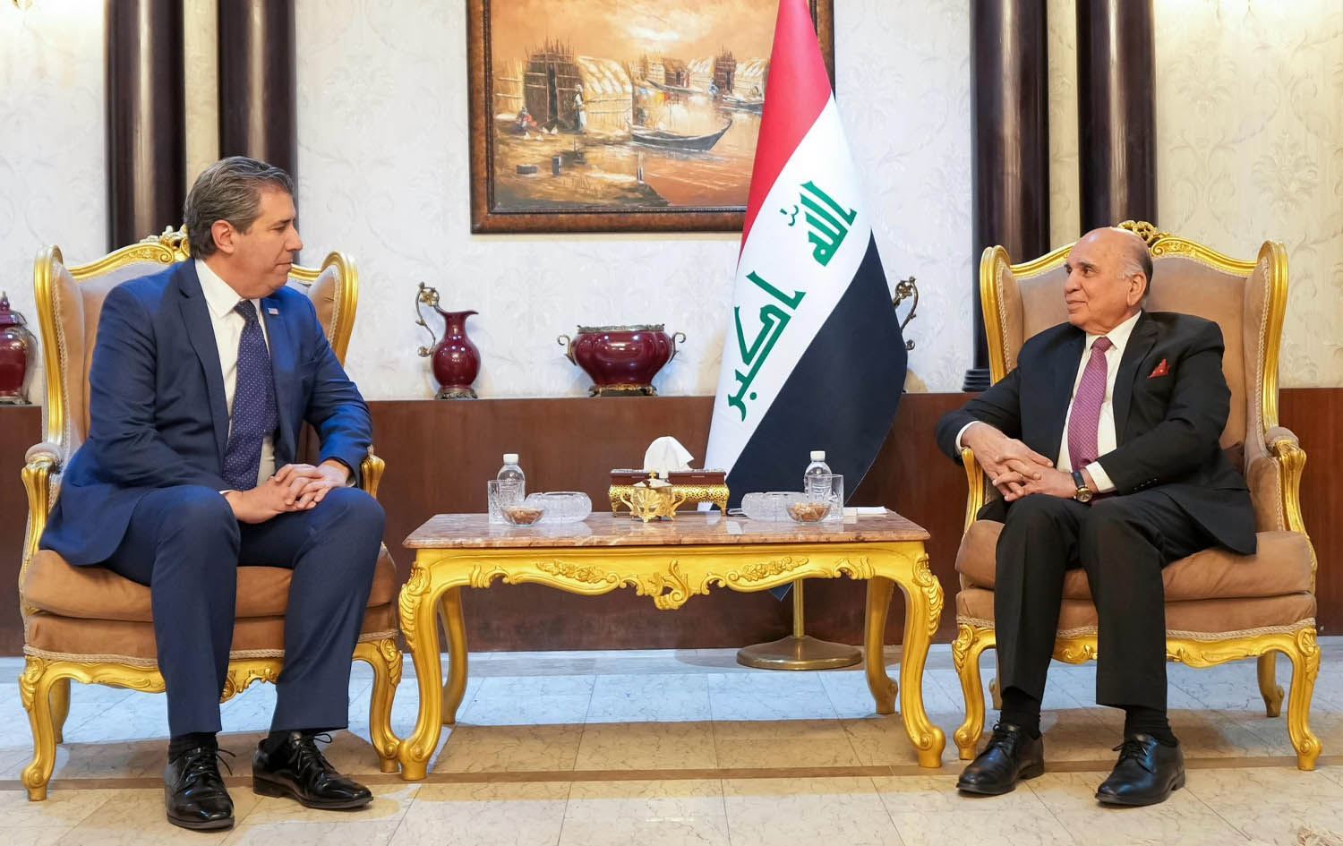 Irak Başbakan Yardımcısı ve Dışişleri Bakanı Fuad Hüseyin ve ABD Dışişleri Bakan Yardımcısı Michael Regas