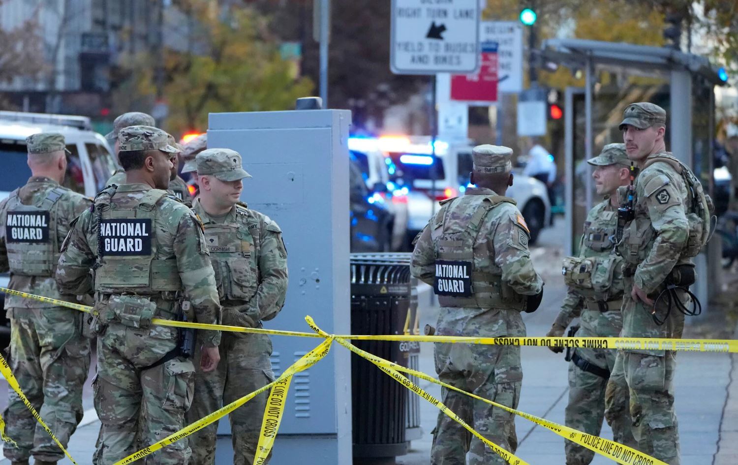 Afganistan yönetimi, Washington'da ABD Ulusal Muhafızları'na düzenlenen ve bir askerin ölümüyle sonuçlanan saldırının failiyle ilgili sorumluluk kabul etmedi. 